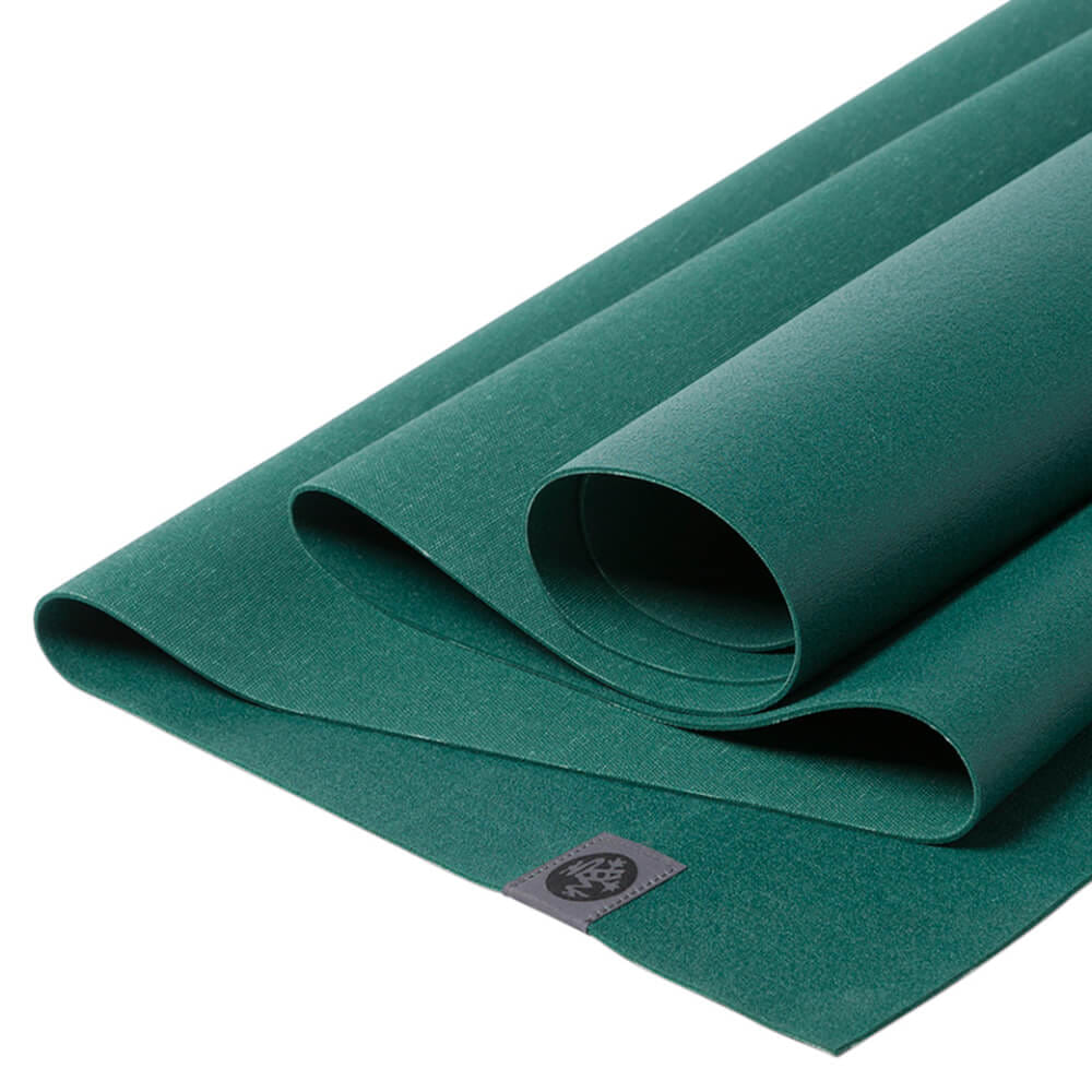 เสื่อโยคะ Manduka รุ่น eko® superlite travel 1.5mm สีเขียมเข้ม (71